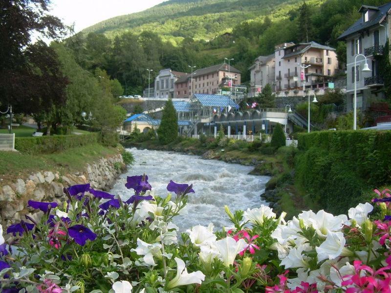 Pensee Des Alpes 2 Etoiles Ski And Spa Brides-les-Bains Exteriér fotografie